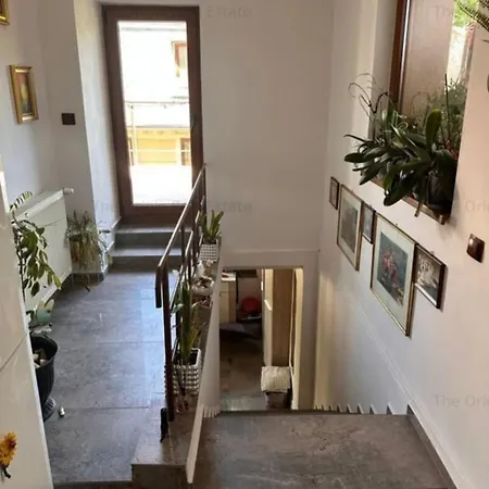 Cozy Apartament * ブカレスト
